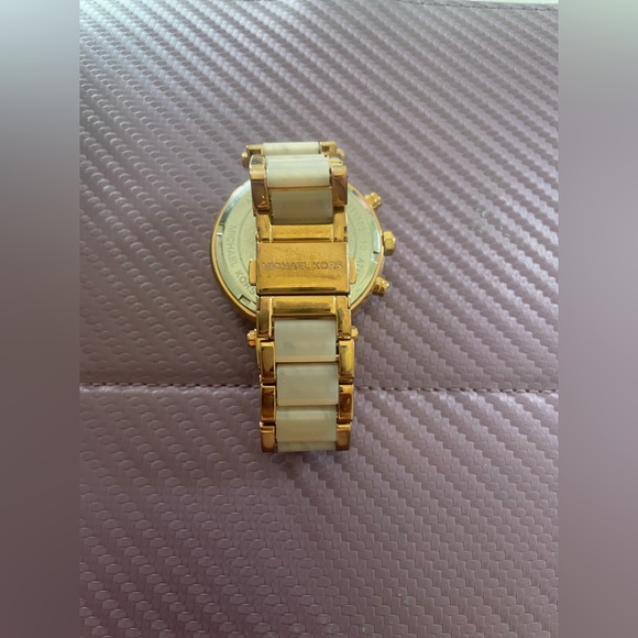 Michael Kors Women’s Chronograph Parker Watch - Picture 6 of 6